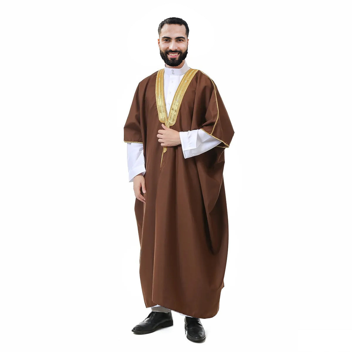 Brown Arabic bisht with flowing design