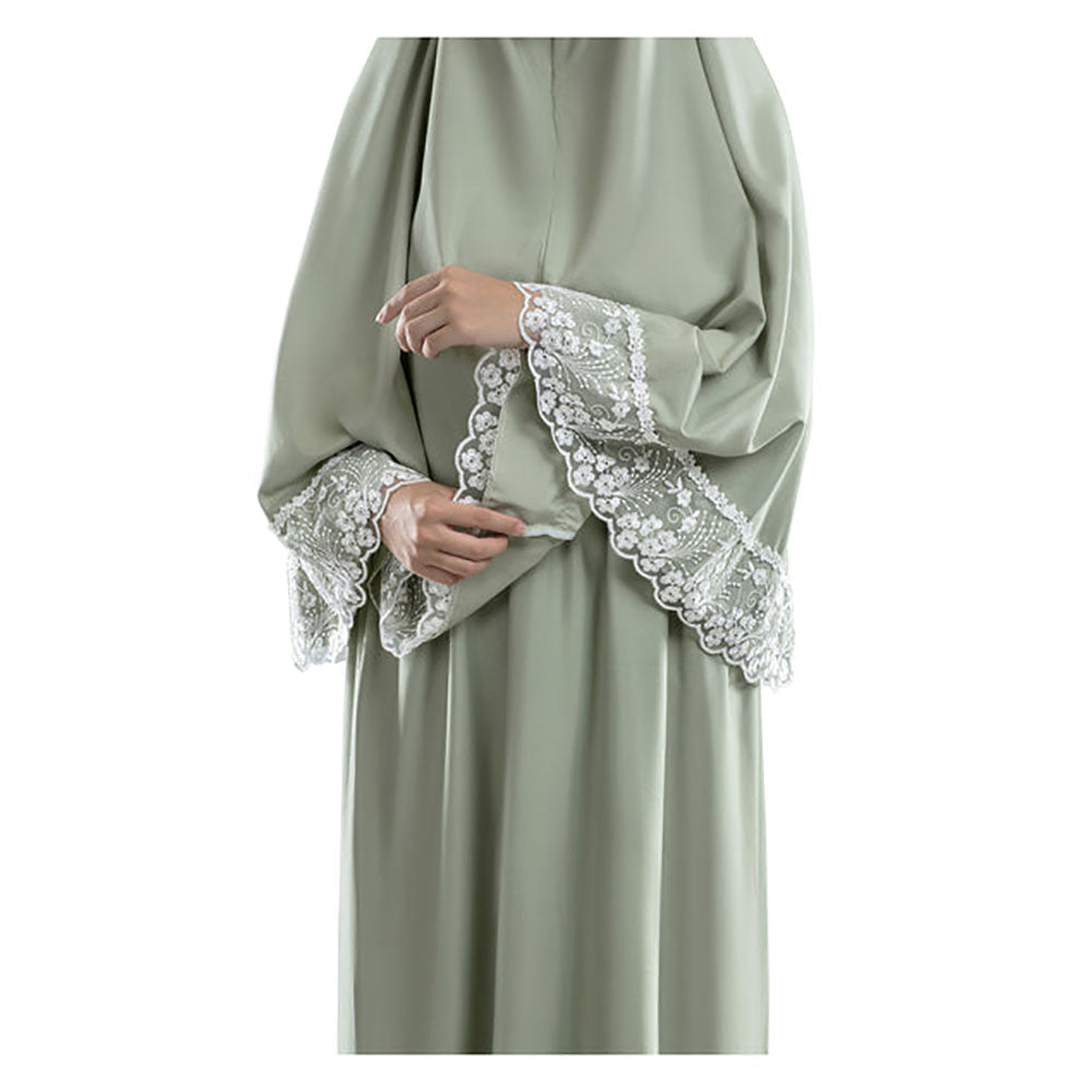 Modest and elegant women’s prayer outfit by Urban Rugs