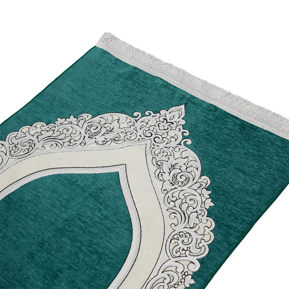 Luxurious Velvet Prayer Mat – Soft, Elegant & Foldable – Available in 5 Beautiful Colors