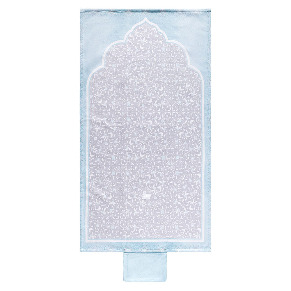 Soft velvet Sejadah in blue floral print – compact and portable