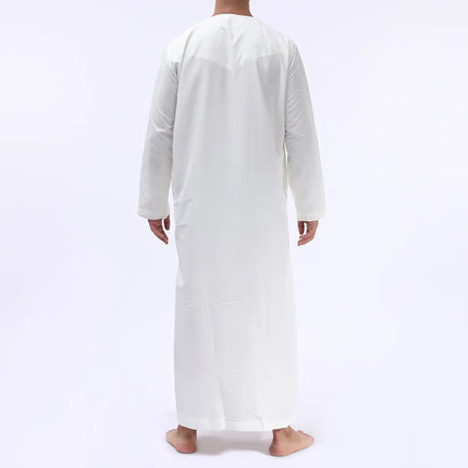 Elegant Omani thobe made of 100% polyester fabric

