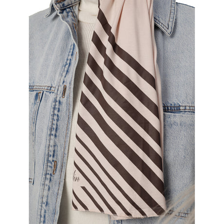 Ecardin Combed Striped Shawl – Elegant Shawl Wrap for Any Occasion